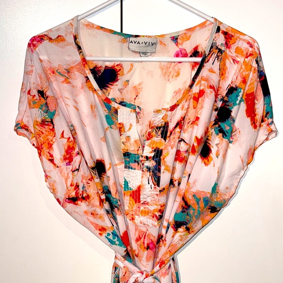 Ava & Viv abstract floral tunic top - Picture 2 of 7